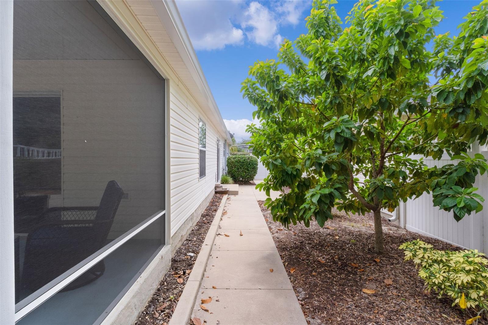 Image 40 of 48 For 9089 177th Belmont Place