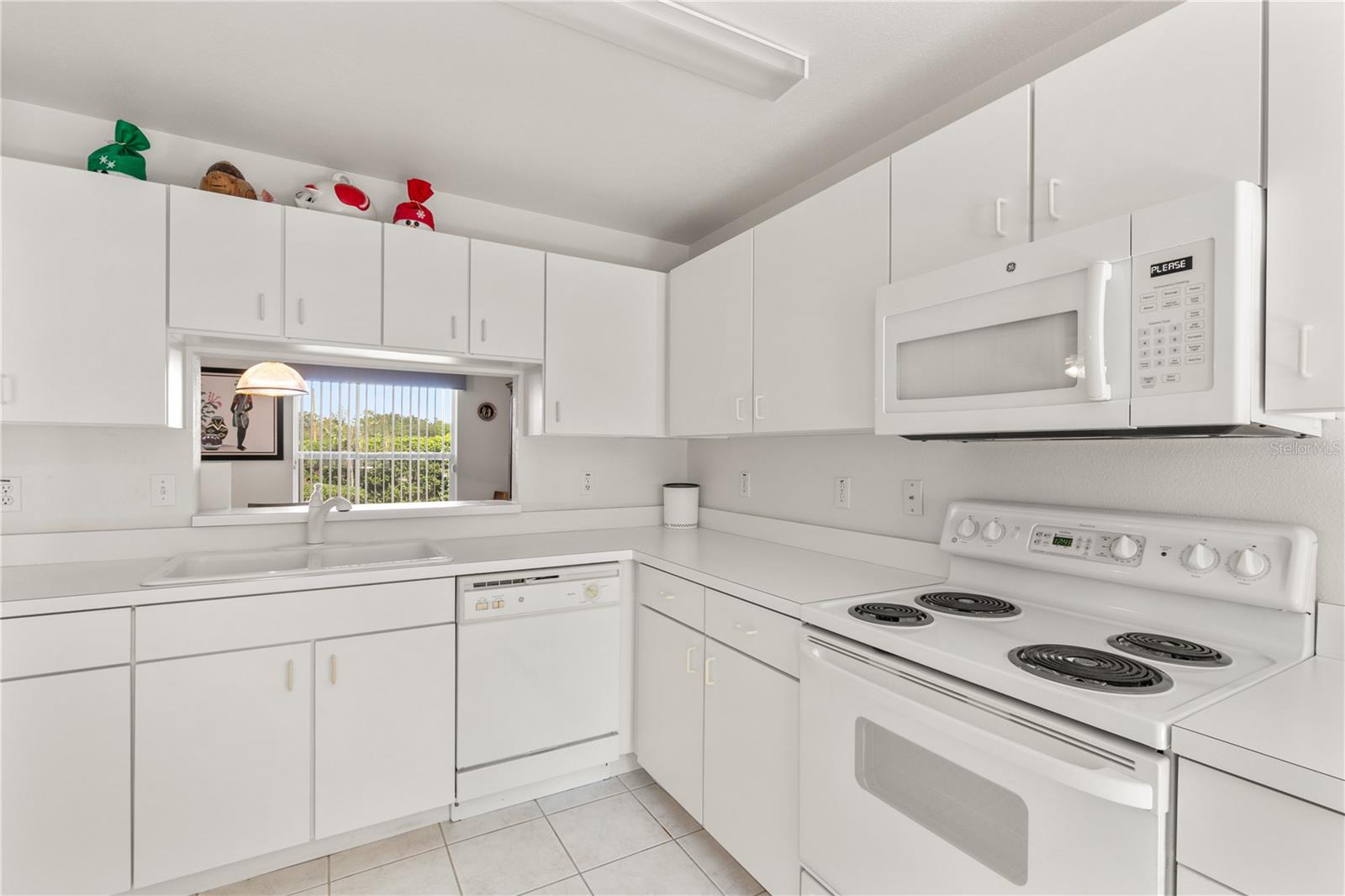 Image 14 of 41 For 4119 Capland Avenue