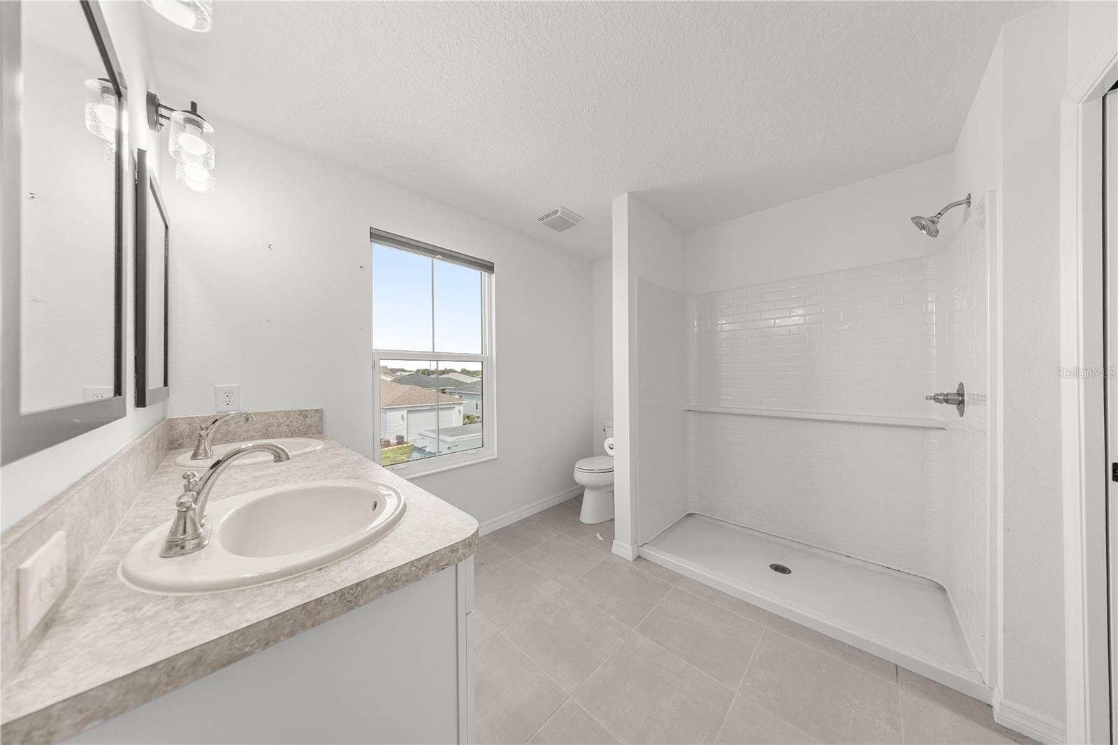 Image 16 of 18 For 2542 Padgett Place