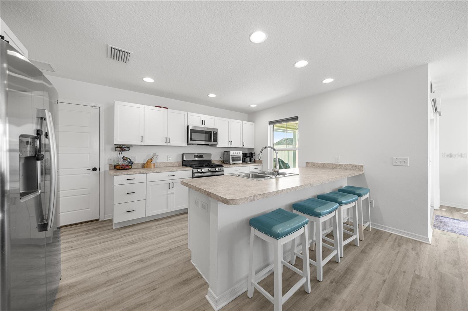 Image 5 of 18 For 2542 Padgett Place