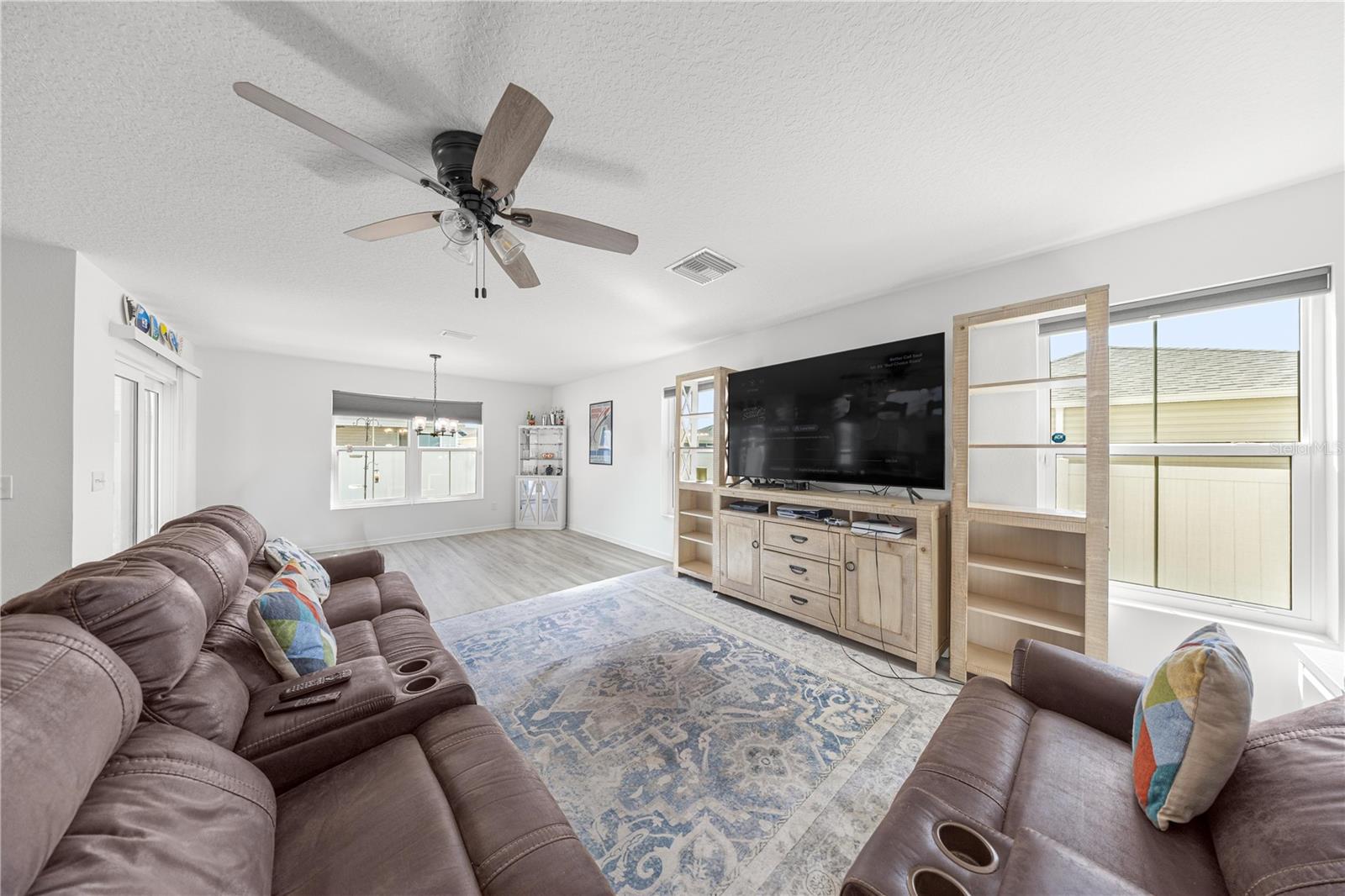 Image 6 of 18 For 2542 Padgett Place