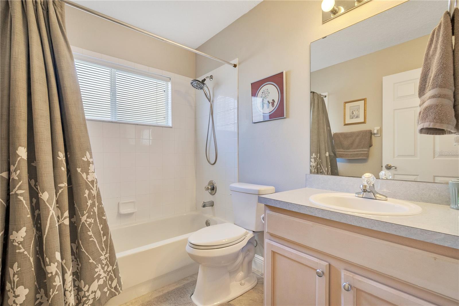 Image 19 of 39 For 25036 Cranes Roost Circle