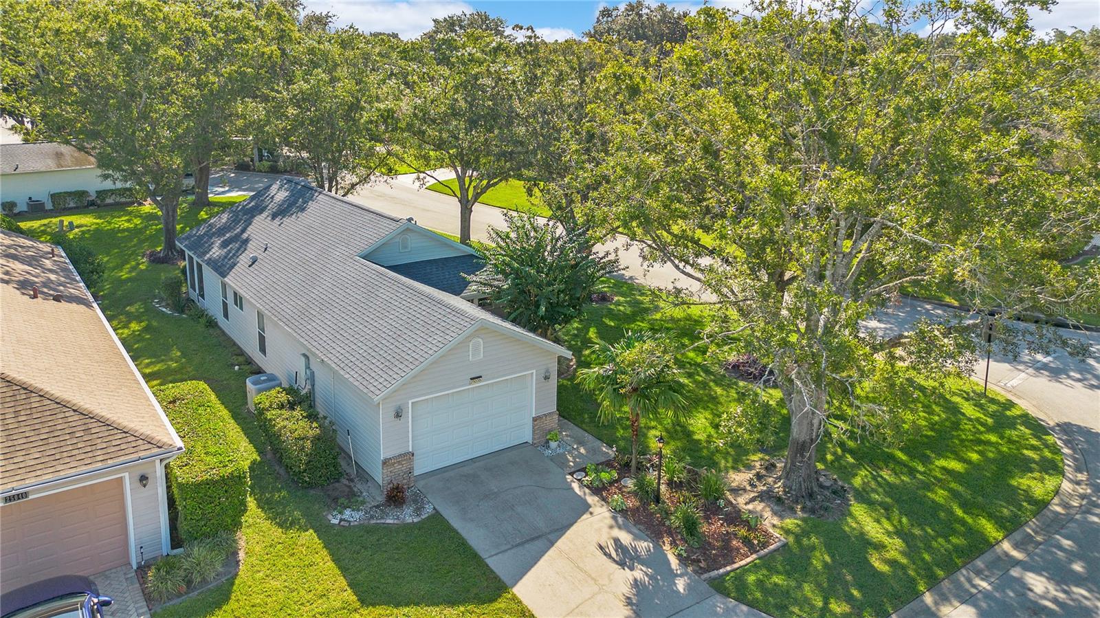 Image 28 of 39 For 25036 Cranes Roost Circle