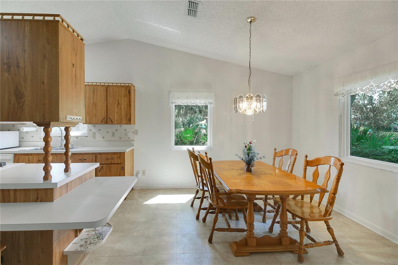 Image 20 of 63 For 610 Fannich Court
