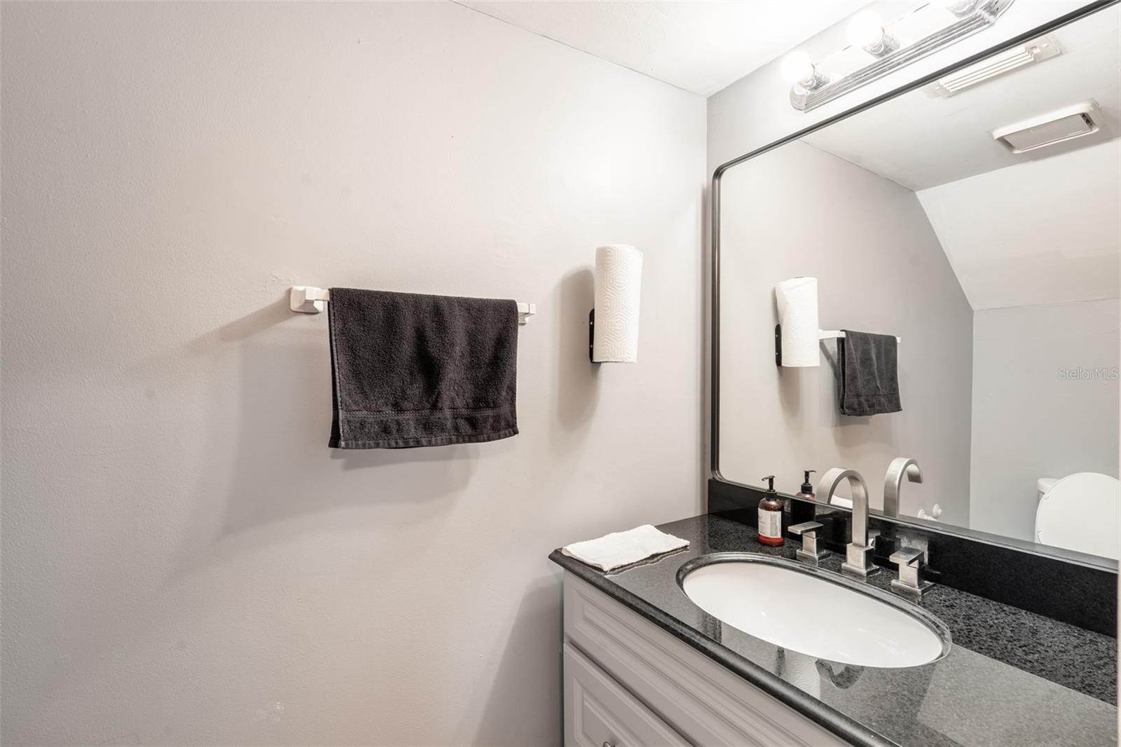 Image 20 of 24 For 4611 Lighthouse Circle 114