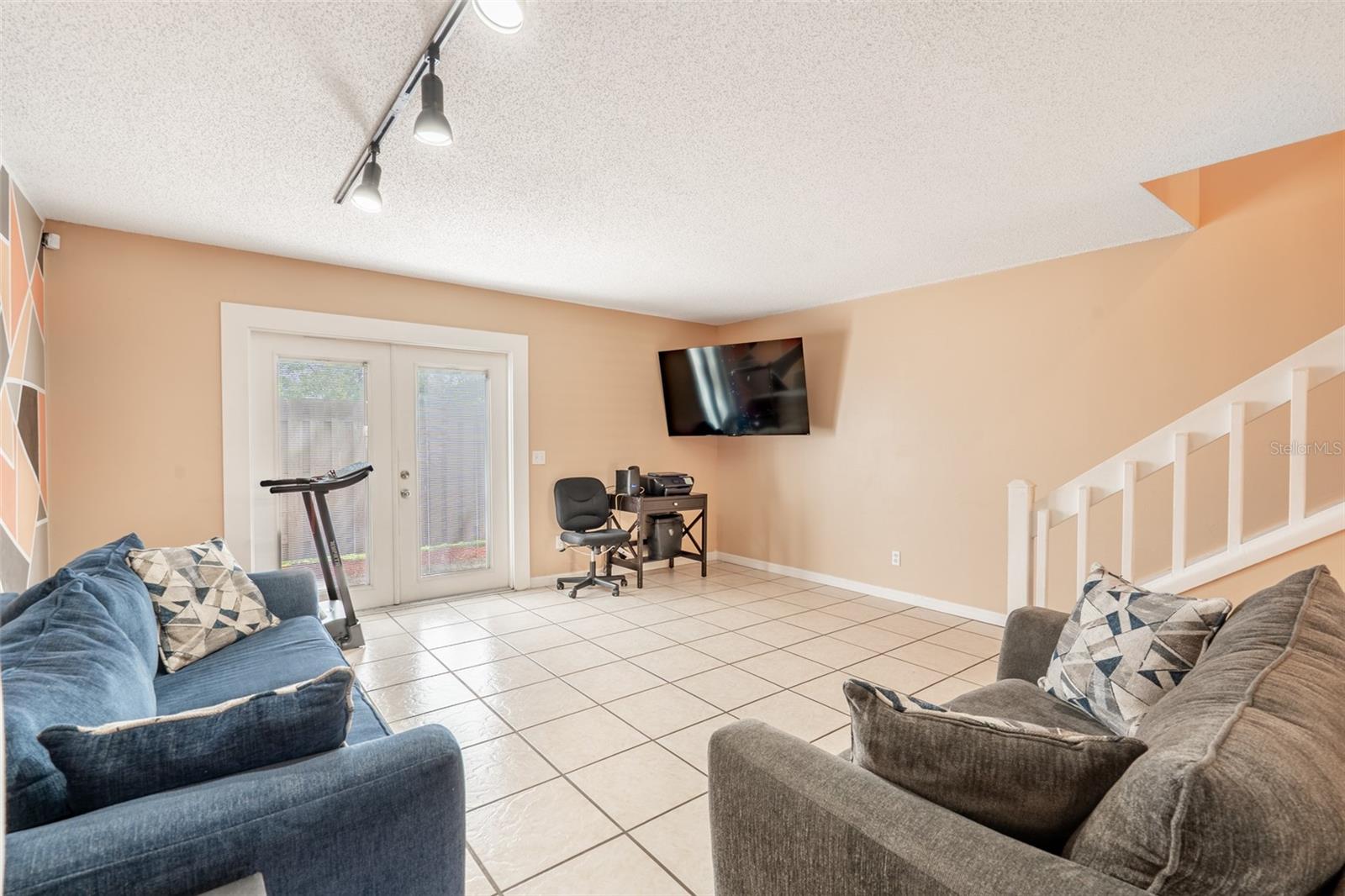 Image 4 of 24 For 4611 Lighthouse Circle 114