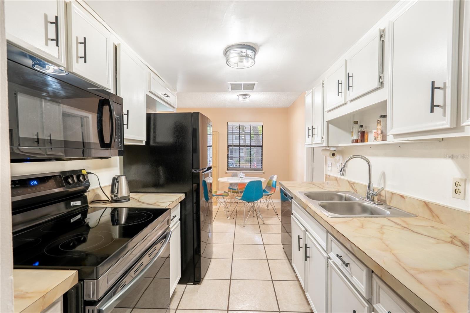 Image 8 of 24 For 4611 Lighthouse Circle 114