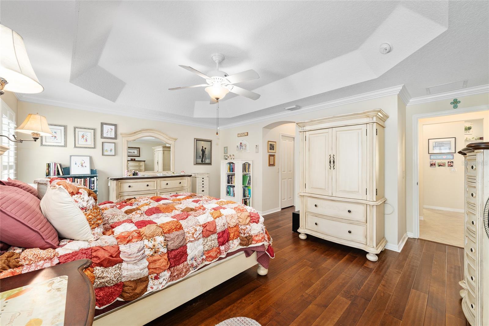 Image 20 of 59 For 2739 Midland Terrace