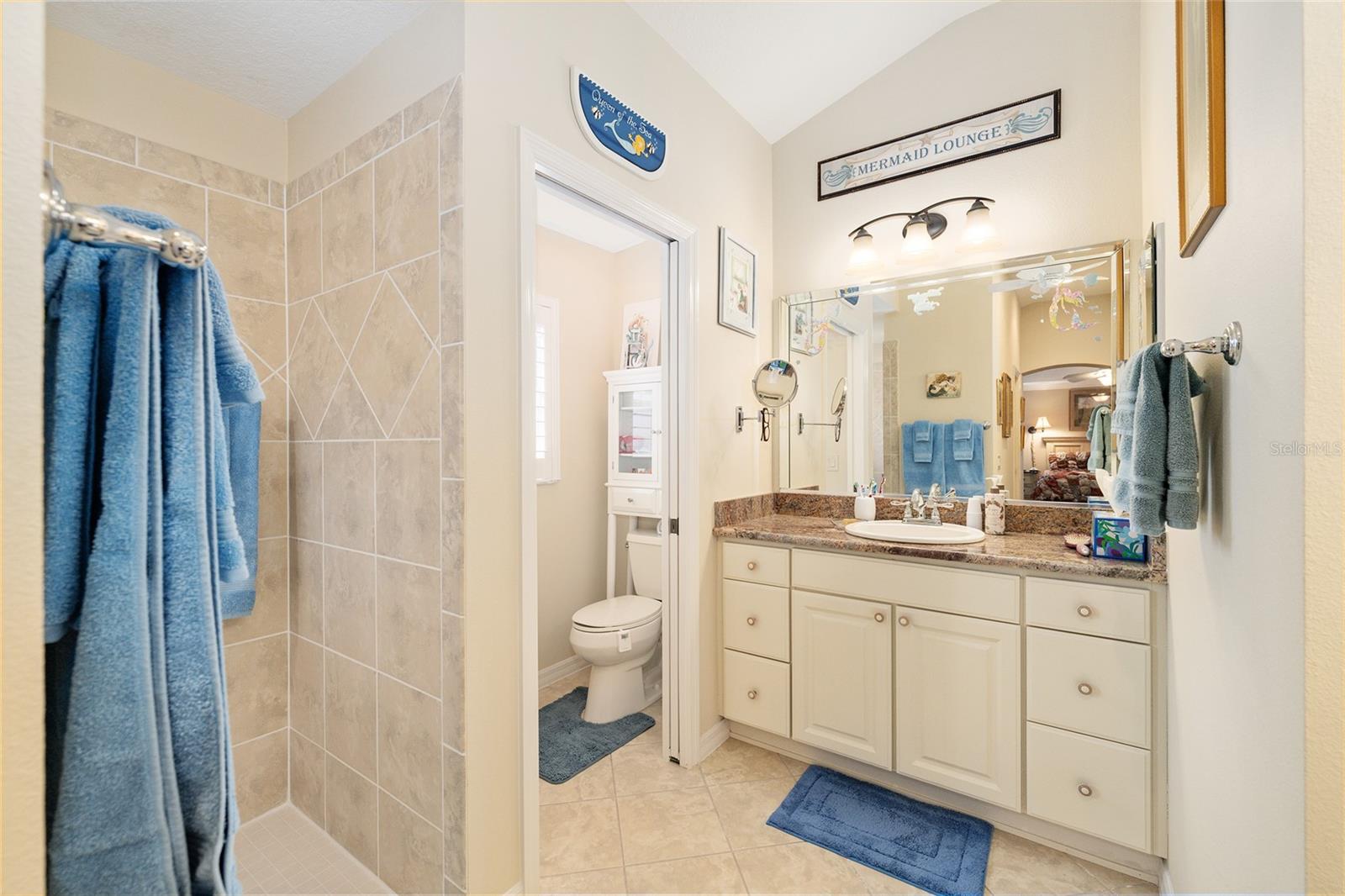 Image 24 of 59 For 2739 Midland Terrace