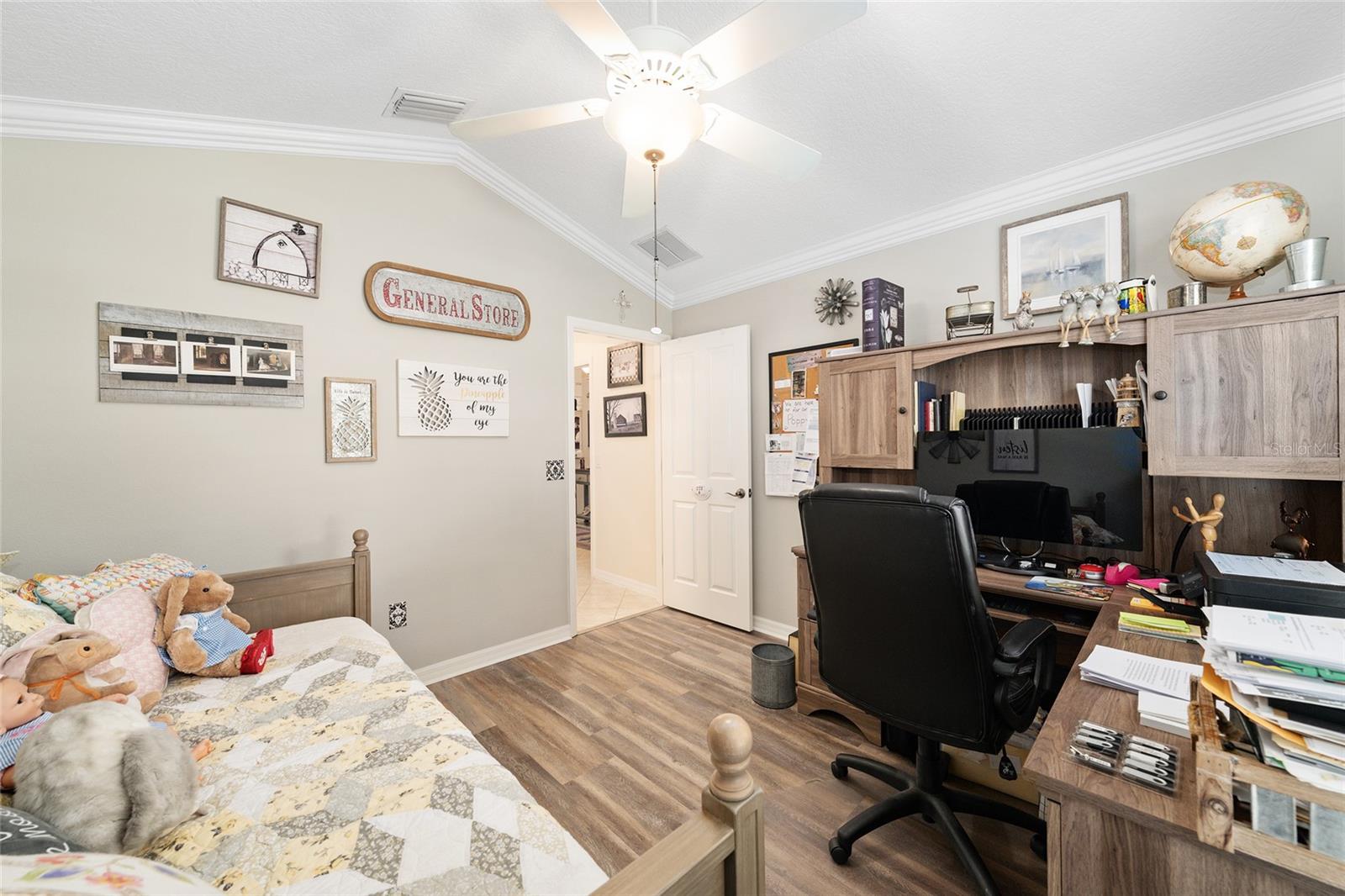 Image 33 of 59 For 2739 Midland Terrace