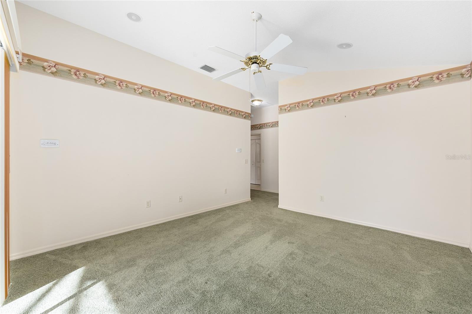 Image 22 of 75 For 17487 84th Foxgrove Avenue