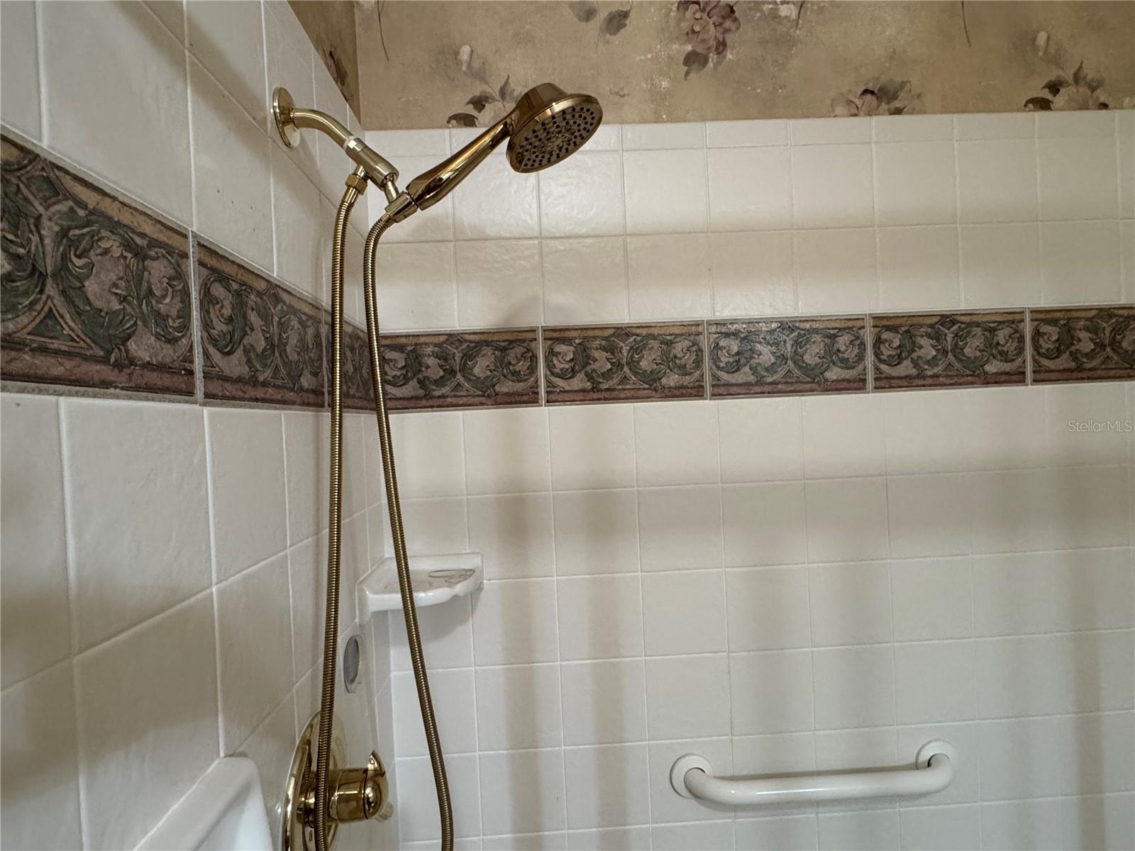 Image 25 of 75 For 17487 84th Foxgrove Avenue