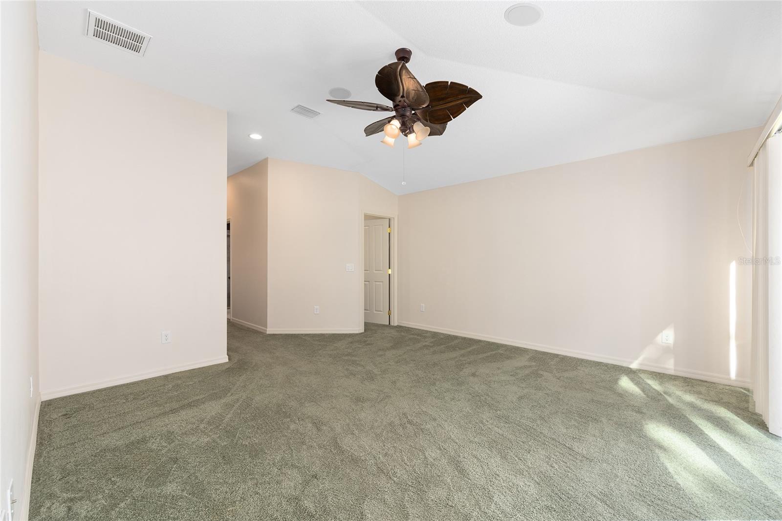 Image 31 of 75 For 17487 84th Foxgrove Avenue