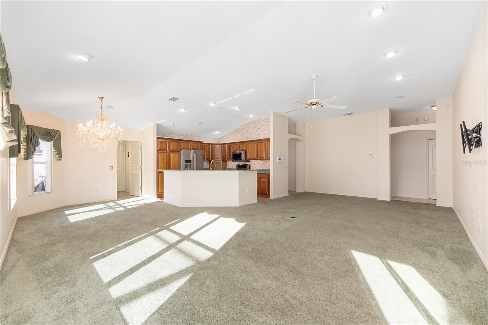 Image 7 of 75 For 17487 84th Foxgrove Avenue