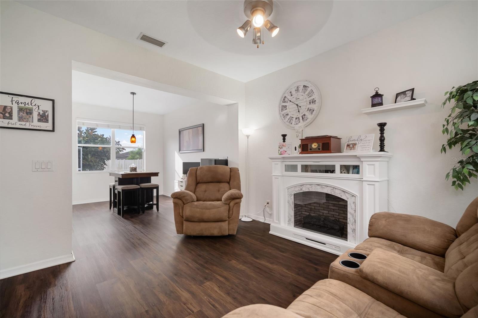 Image 7 of 38 For 11531 Mountain Bay Drive