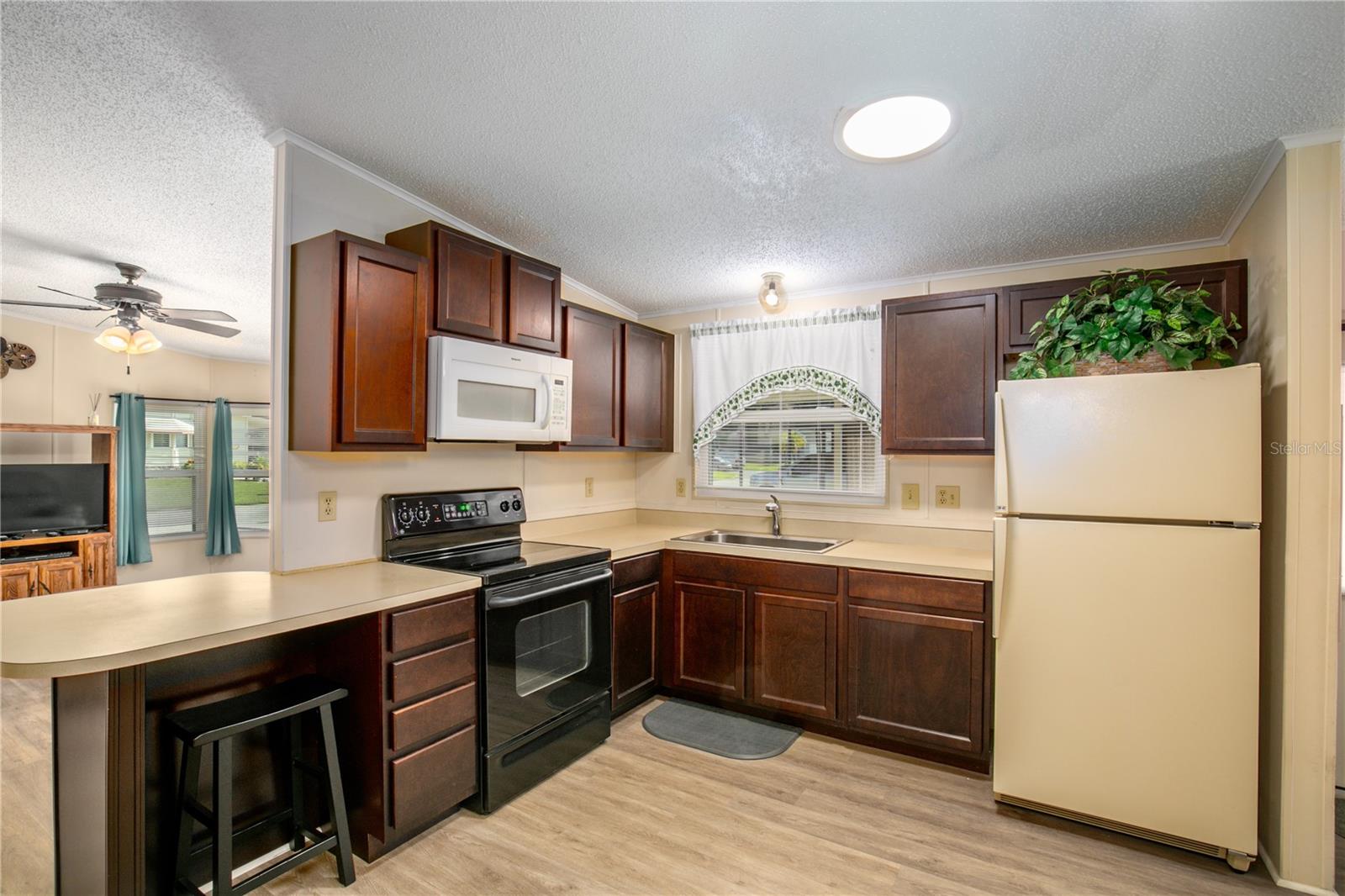 Image 12 of 35 For 4006 Citrus Circle