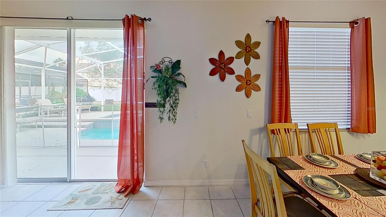 Image 10 of 73 For 136 Henley Circle