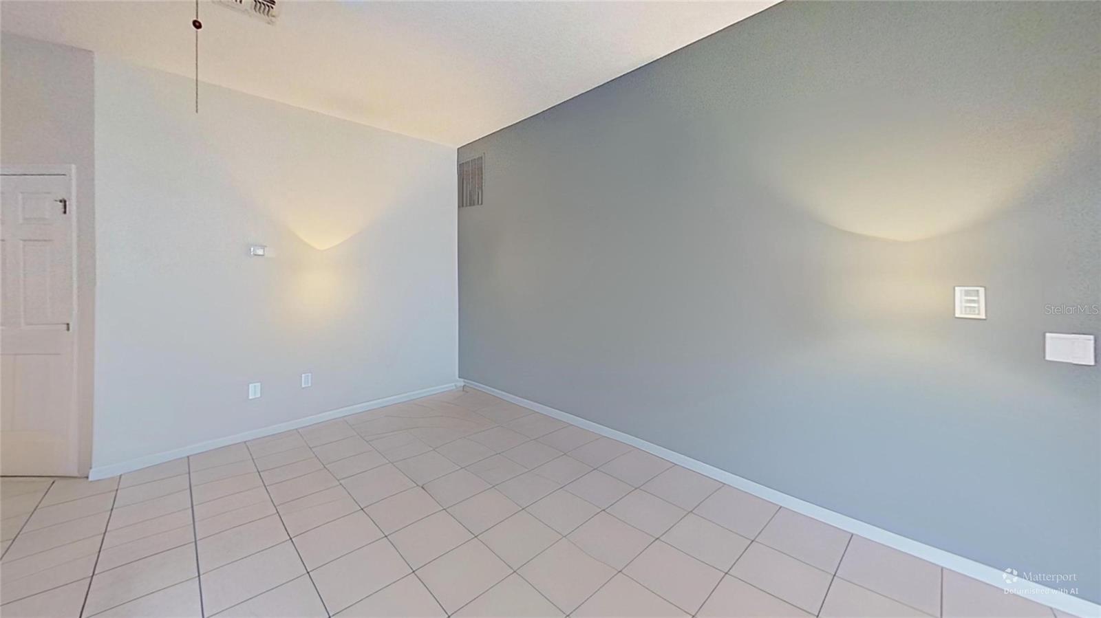 Image 19 of 73 For 136 Henley Circle