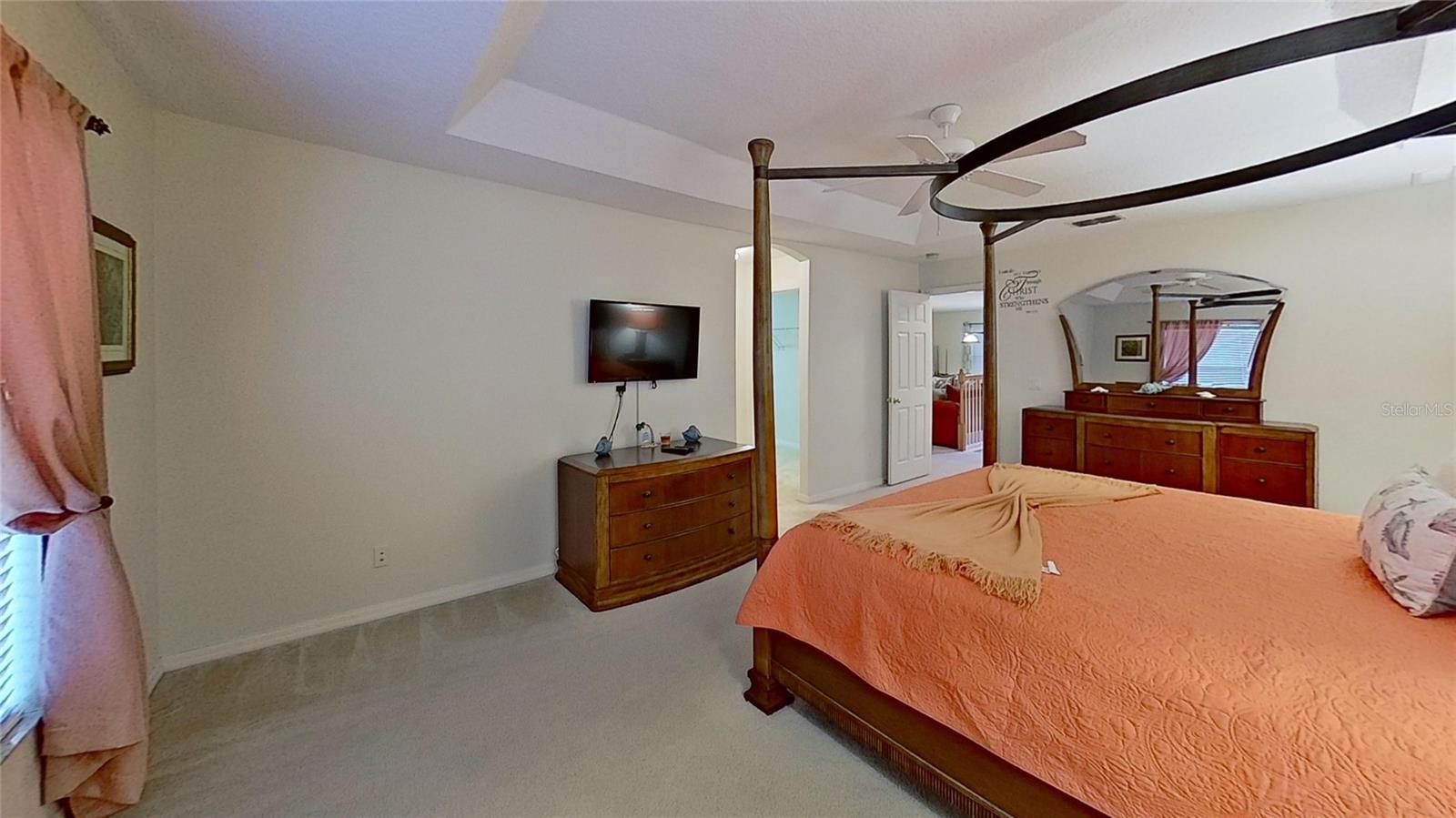 Image 24 of 73 For 136 Henley Circle