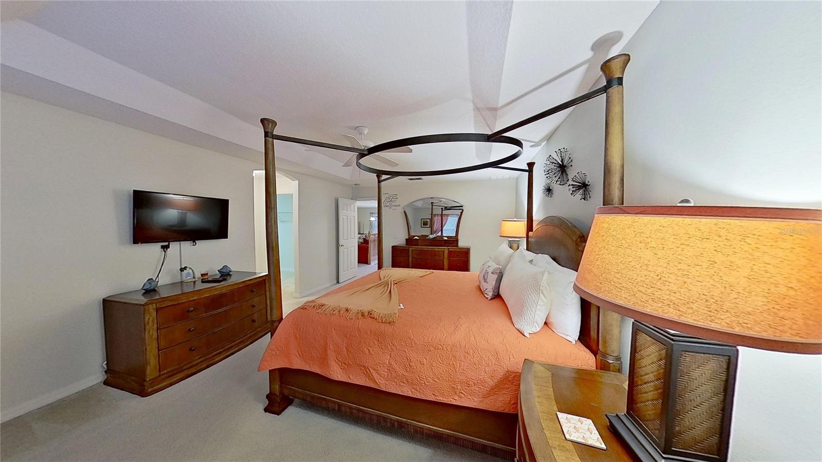 Image 26 of 73 For 136 Henley Circle