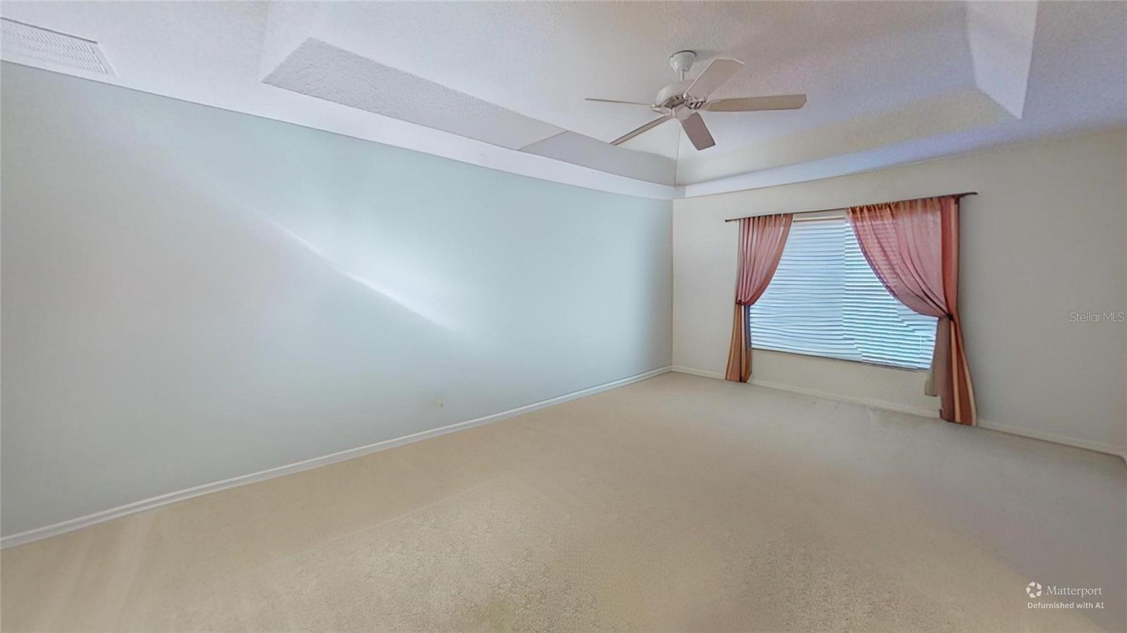 Image 29 of 73 For 136 Henley Circle