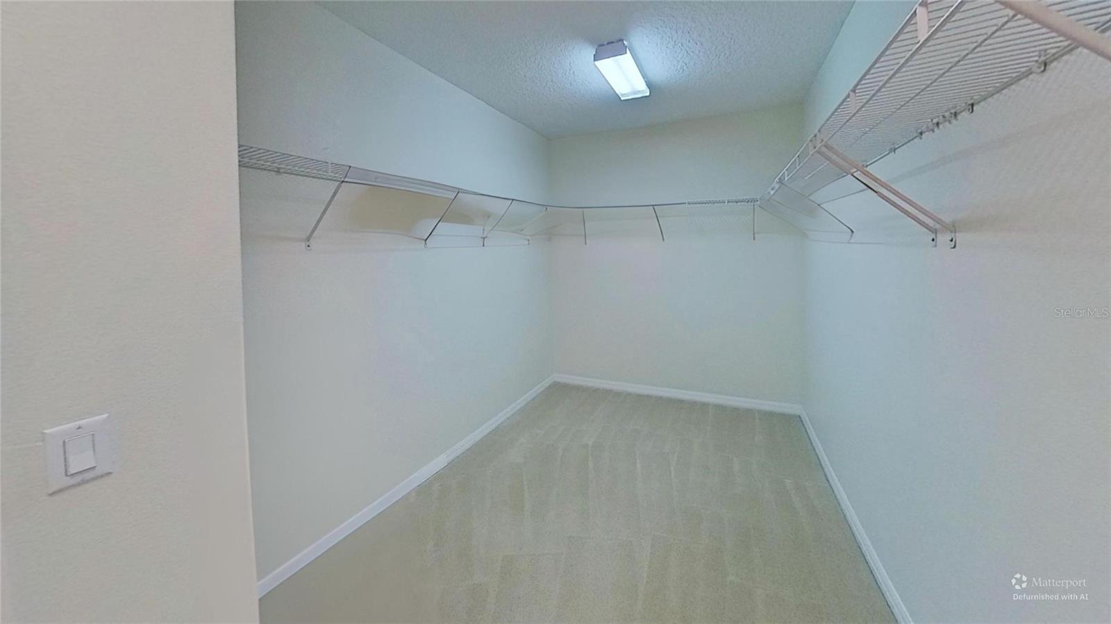 Image 36 of 73 For 136 Henley Circle