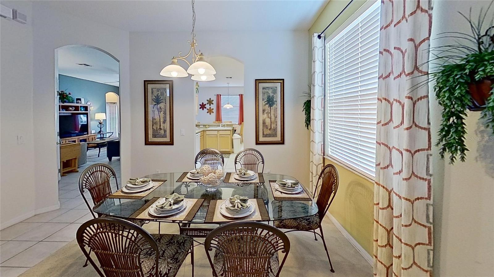 Image 7 of 73 For 136 Henley Circle