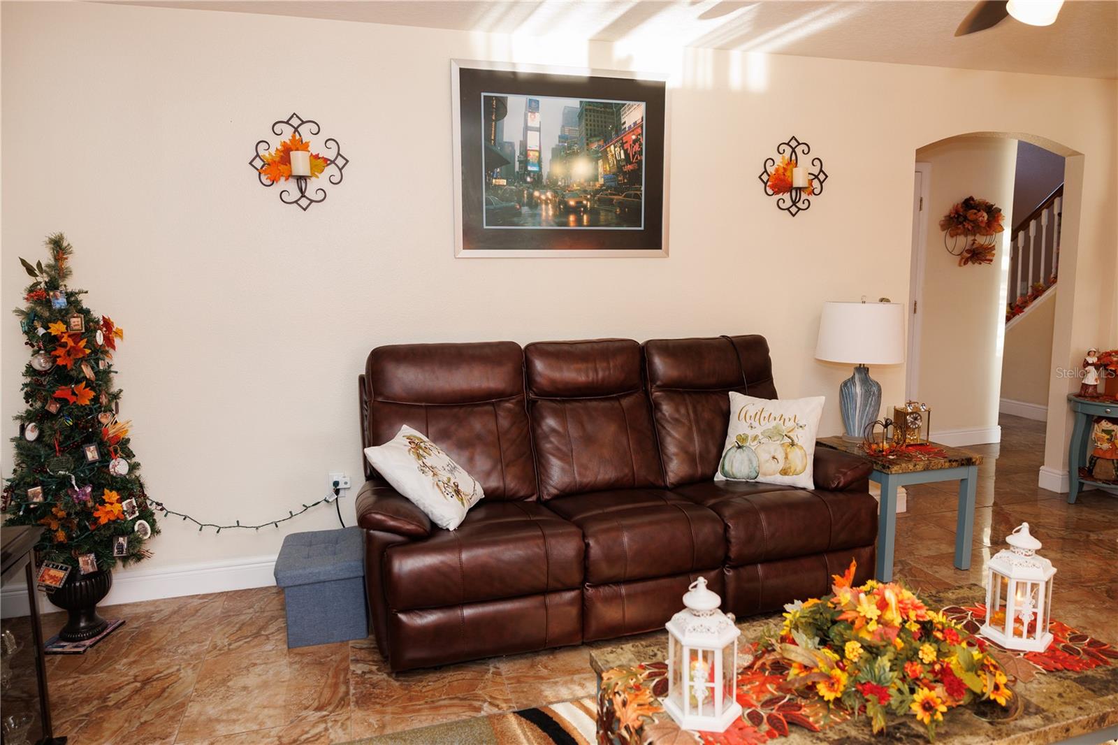 Image 14 of 45 For 1108 Chateau Circle