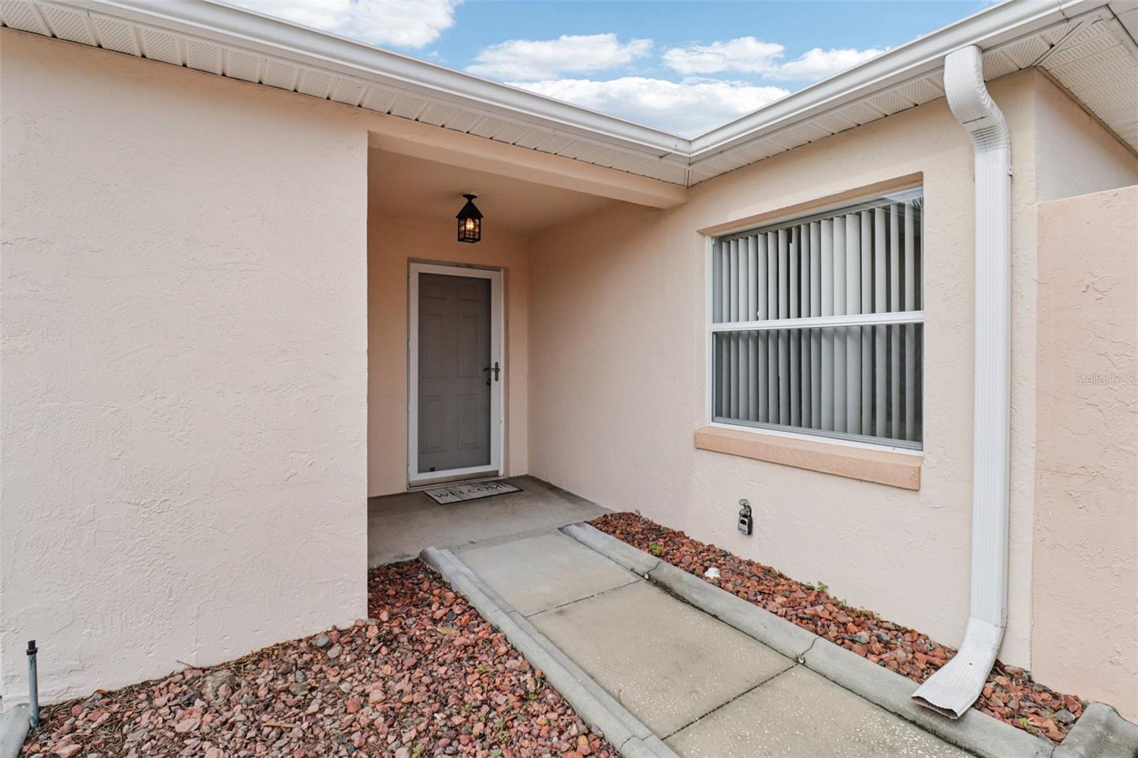 Image 2 of 45 For 914 Mendoza Boulevard