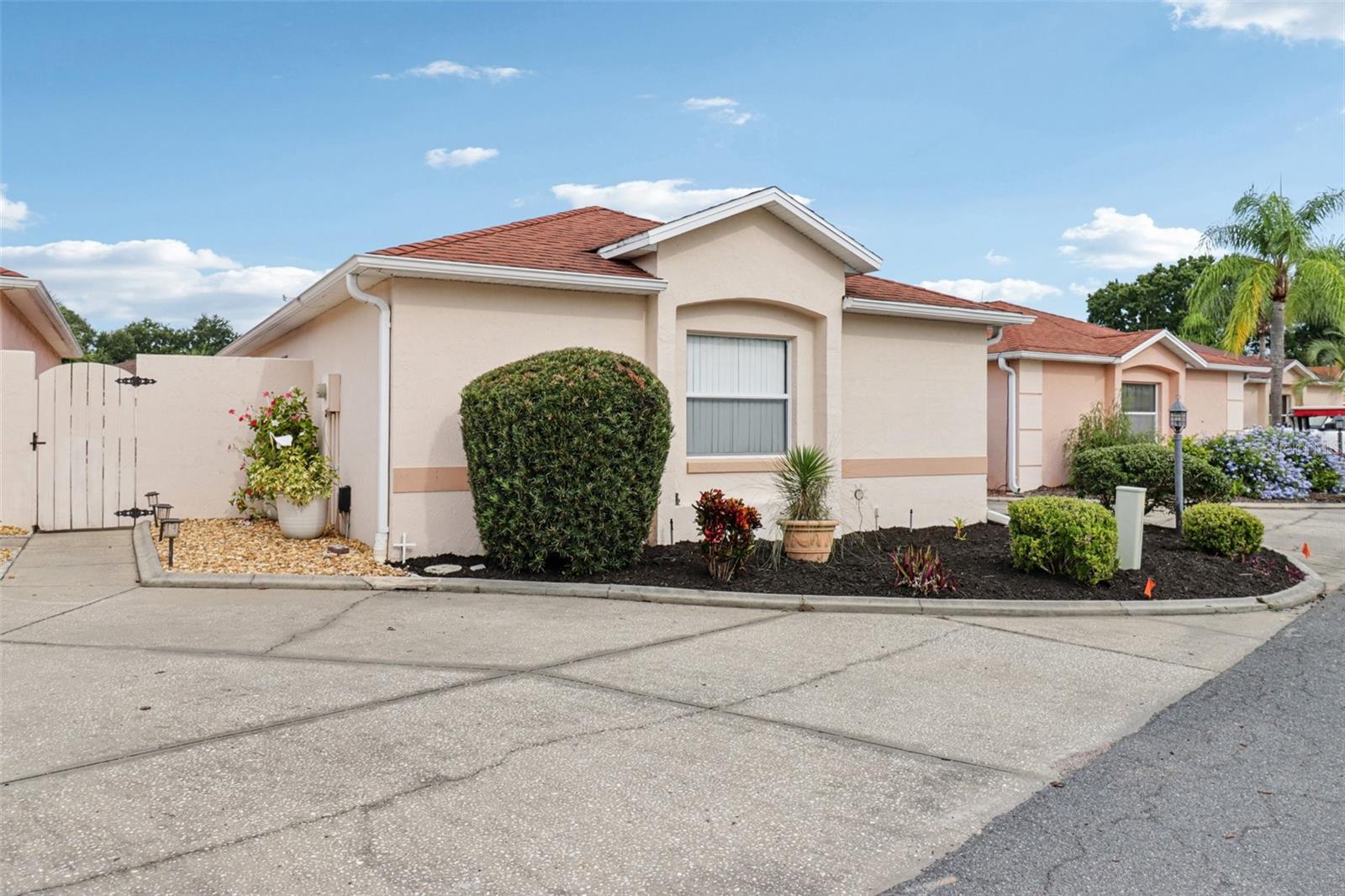 Image 27 of 45 For 914 Mendoza Boulevard