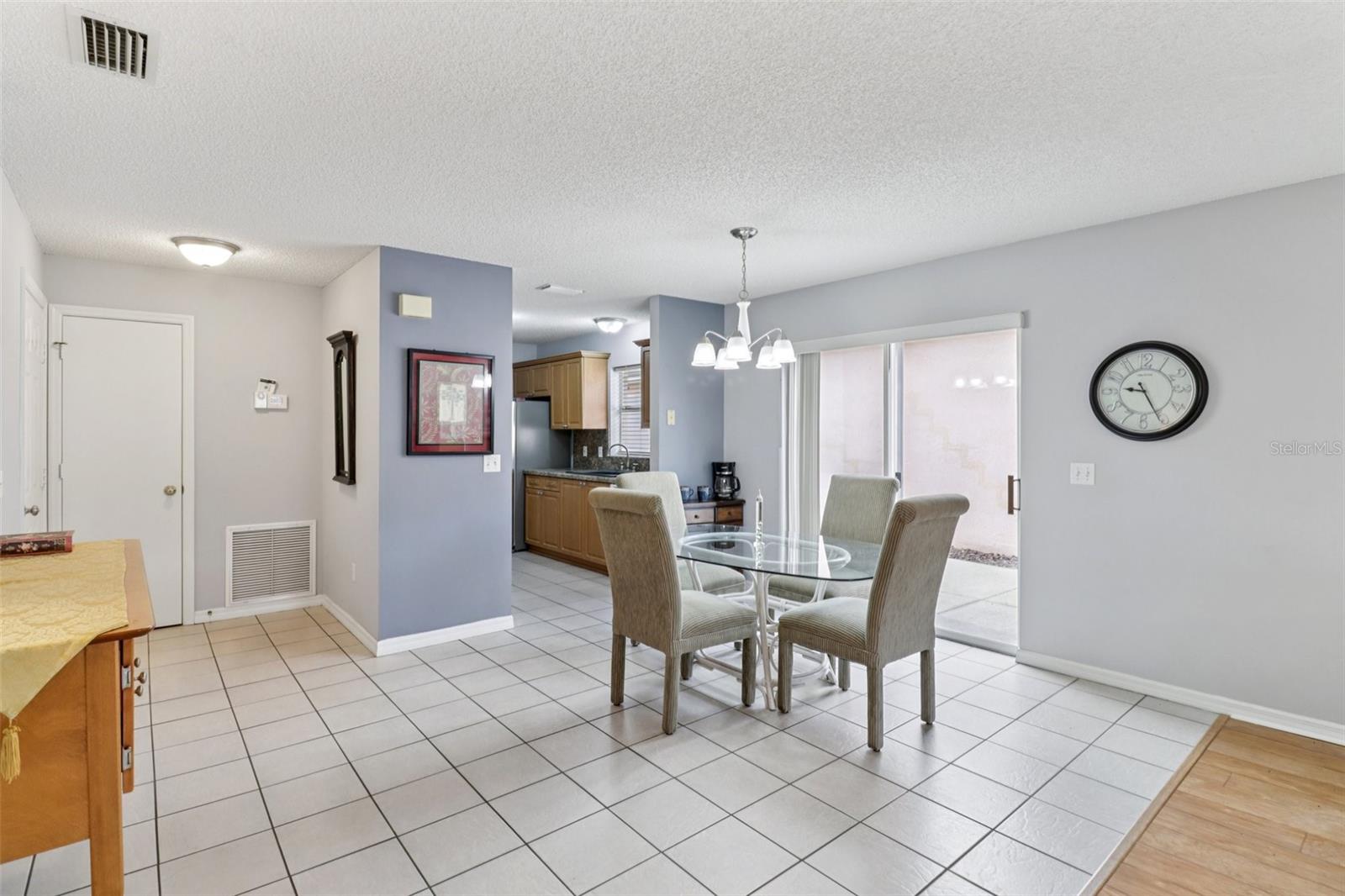 Image 6 of 45 For 914 Mendoza Boulevard