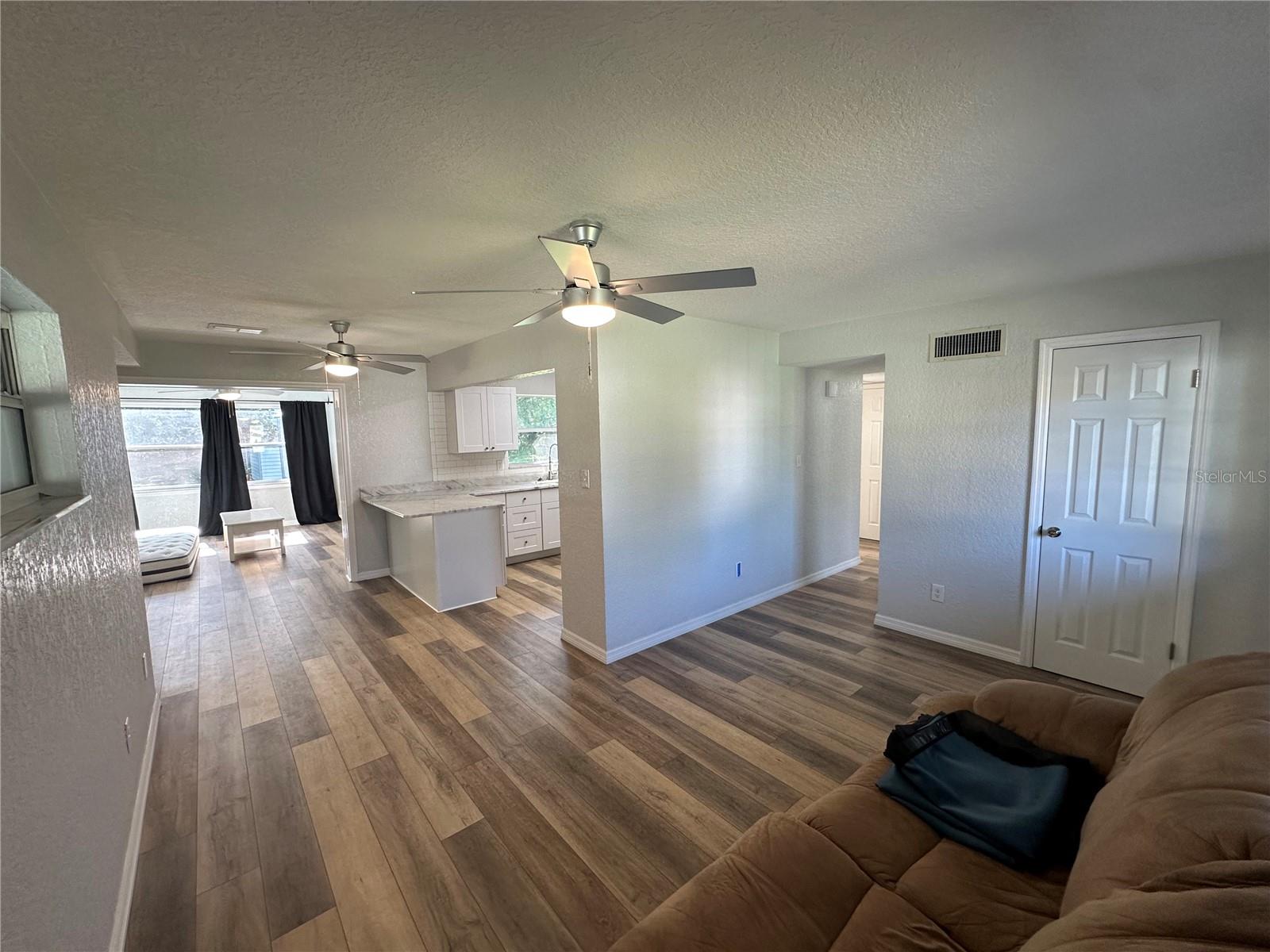 Image 12 of 14 For 612 Stanley Avenue