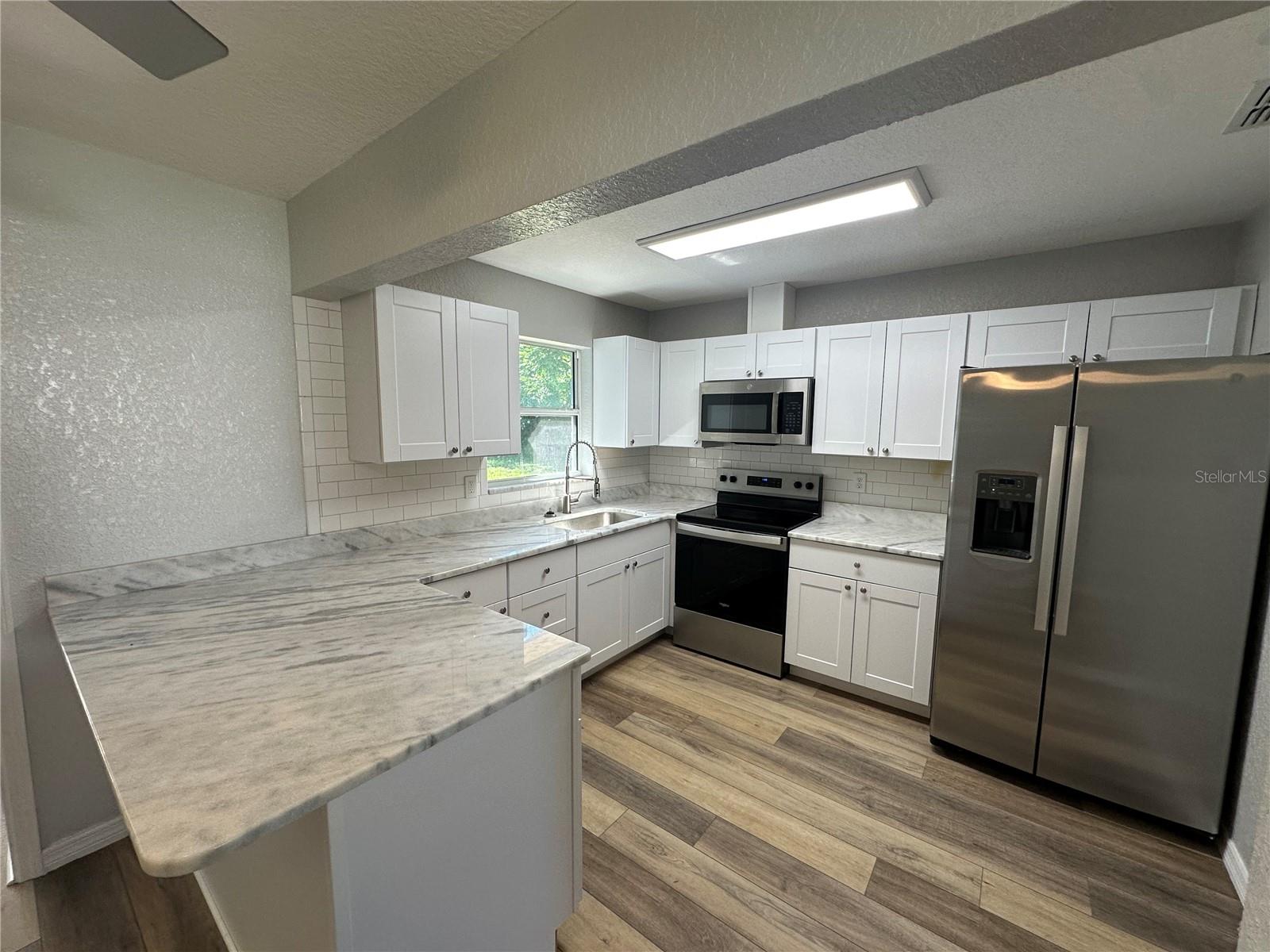 Image 3 of 14 For 612 Stanley Avenue
