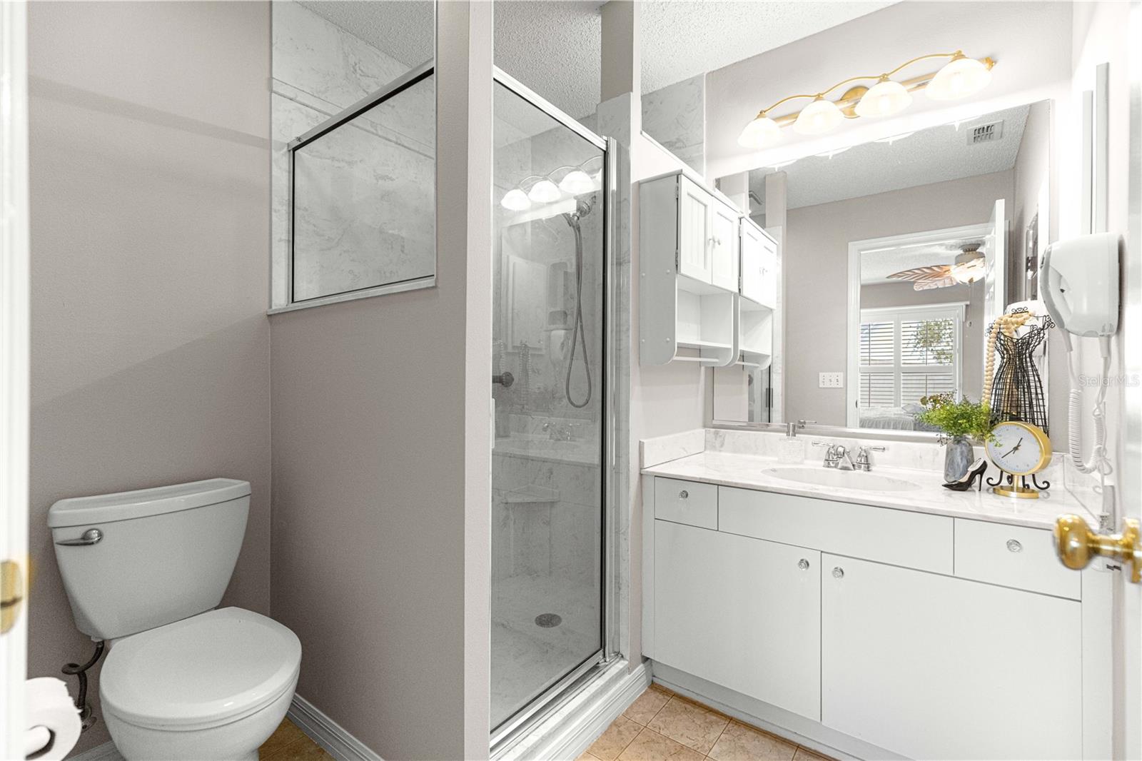 Image 20 of 42 For 748 Hernandez Drive