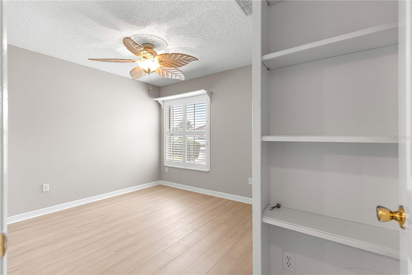 Image 24 of 42 For 748 Hernandez Drive