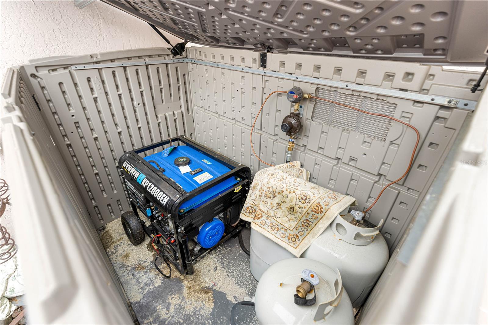 Image 36 of 42 For 748 Hernandez Drive