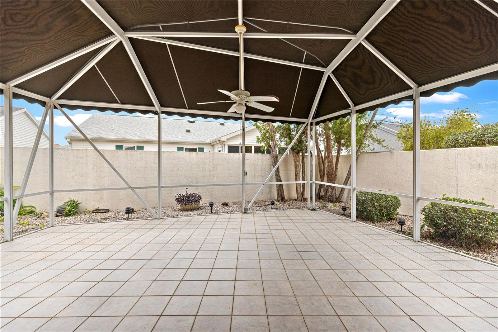 Image 37 of 42 For 748 Hernandez Drive