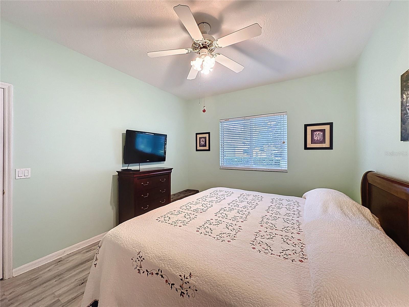 Image 4 of 75 For 2243 Addison Avenue