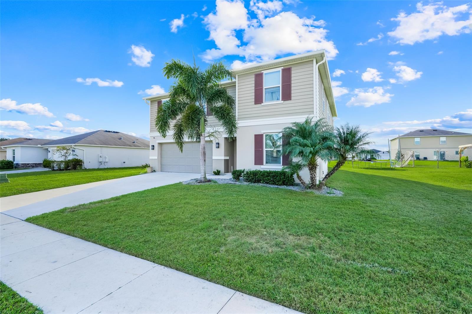 Image 3 of 24 For 2111 Ficus Street