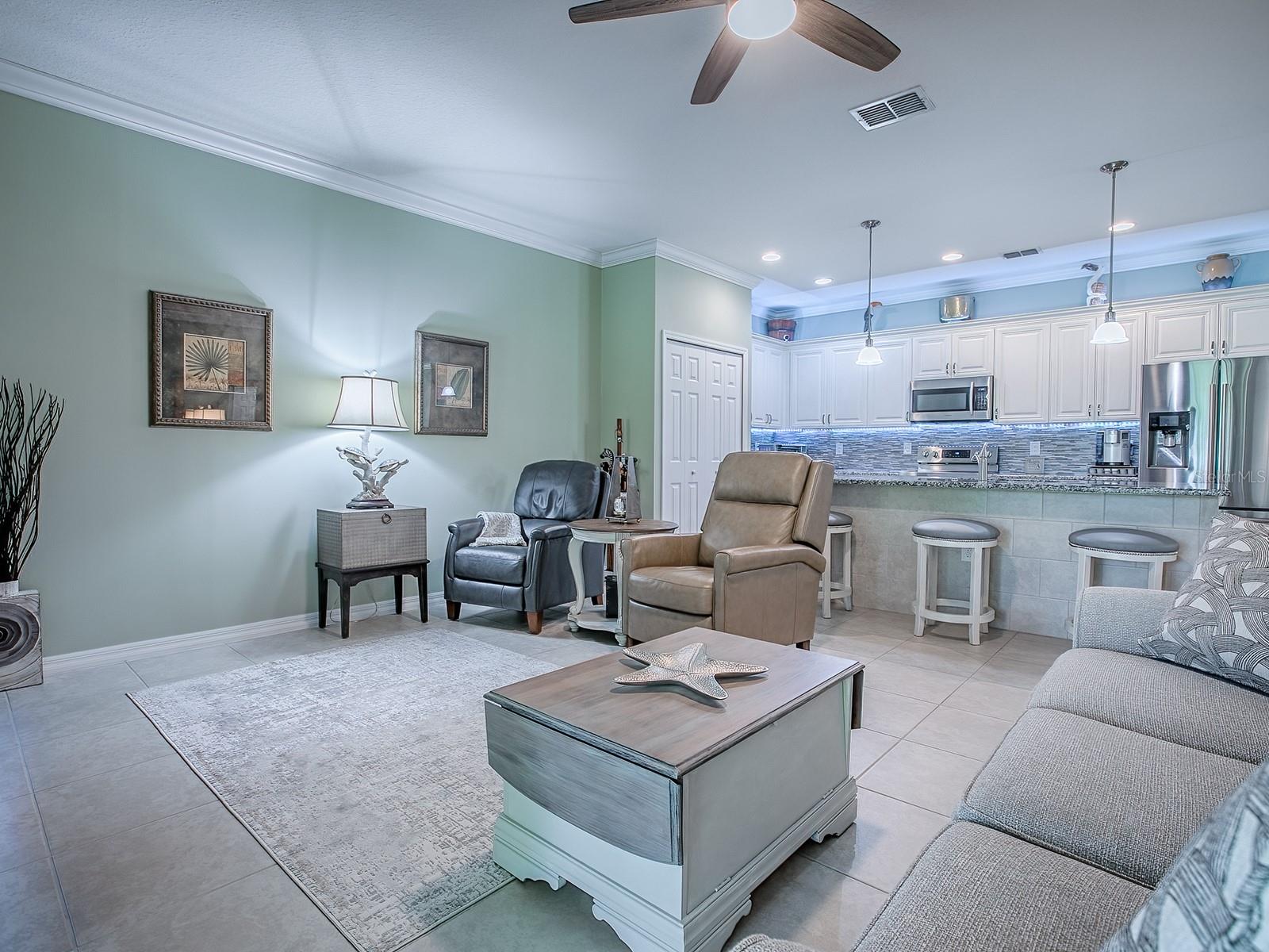 Image 11 of 37 For 26939 White Plains Way