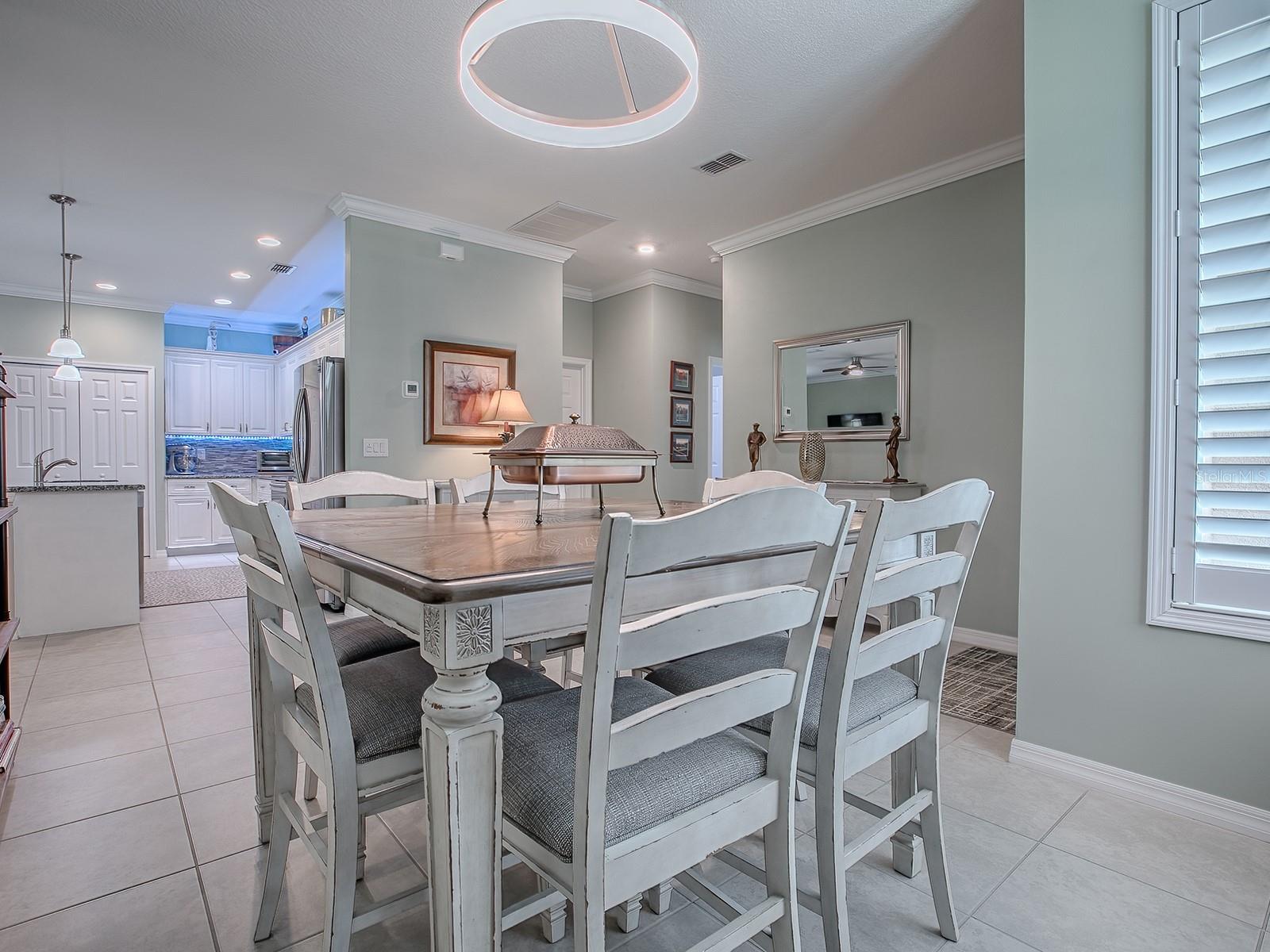 Image 15 of 37 For 26939 White Plains Way