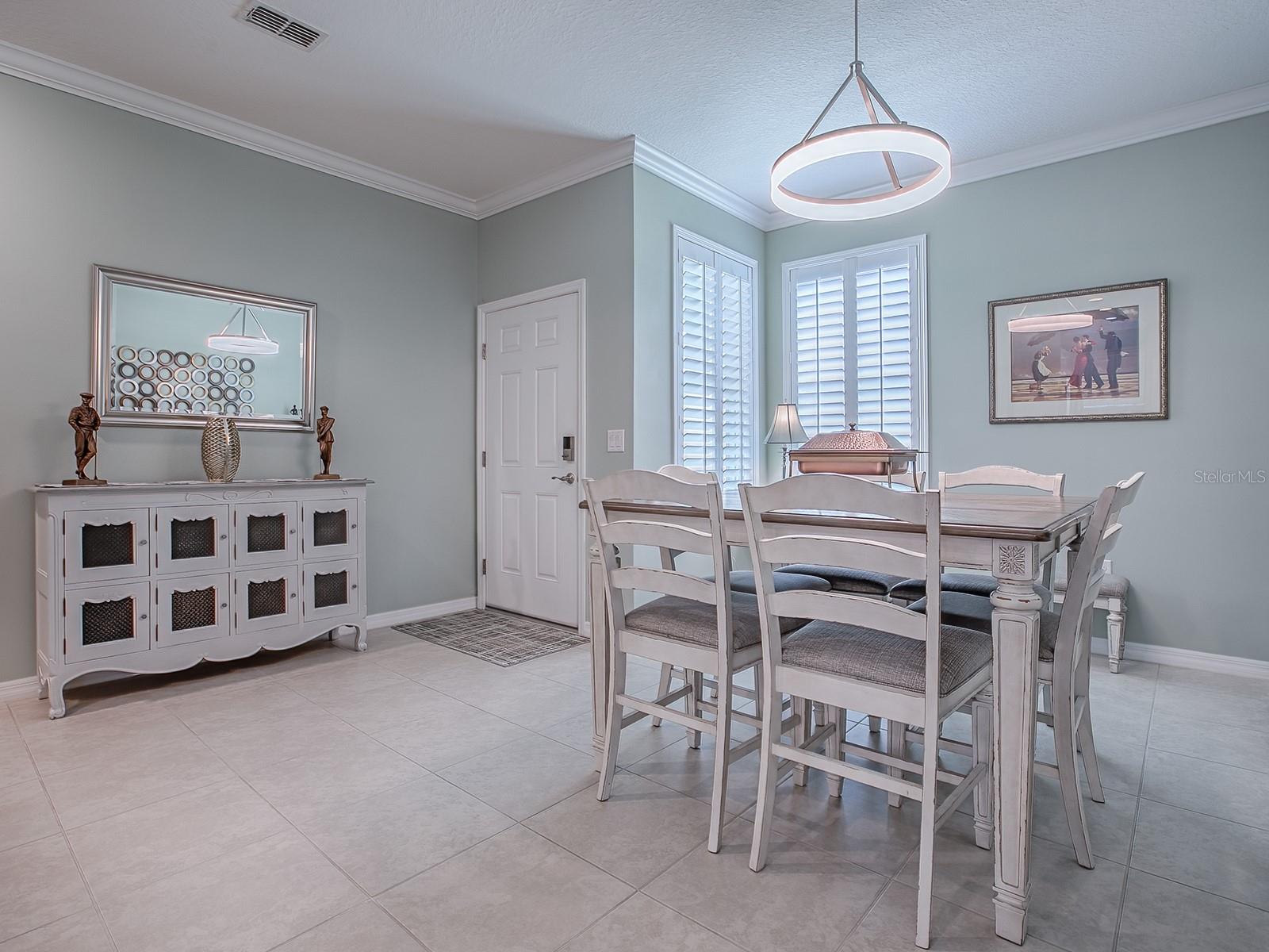 Image 17 of 37 For 26939 White Plains Way
