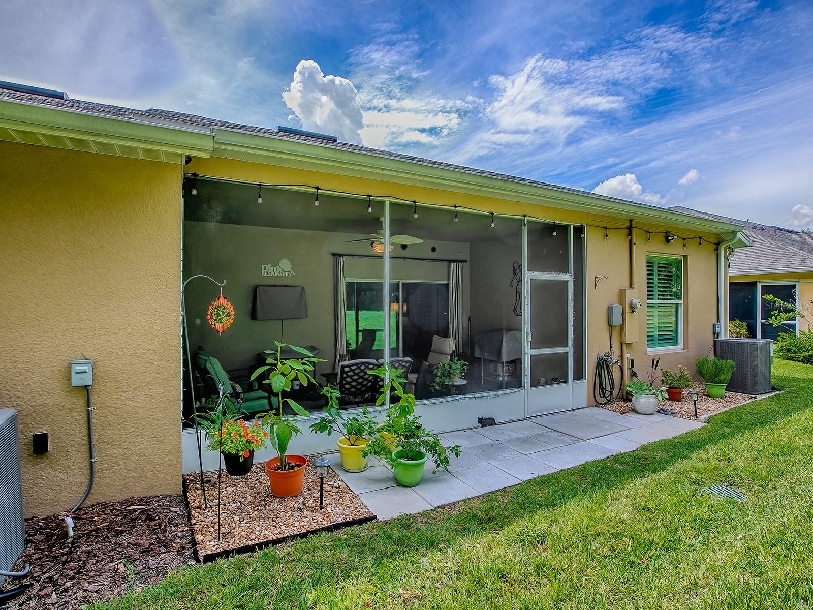 Image 33 of 37 For 26939 White Plains Way