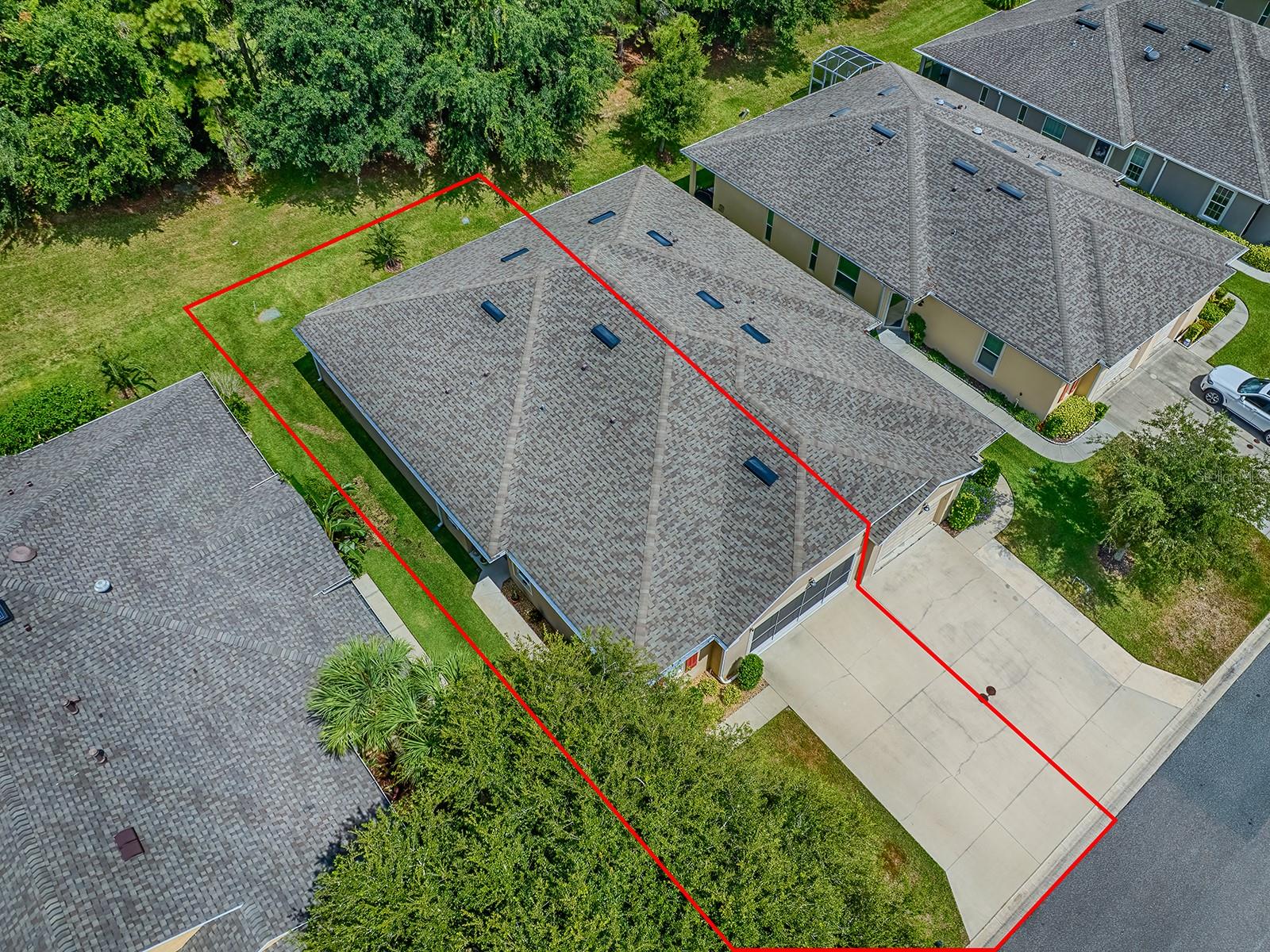 Image 35 of 37 For 26939 White Plains Way