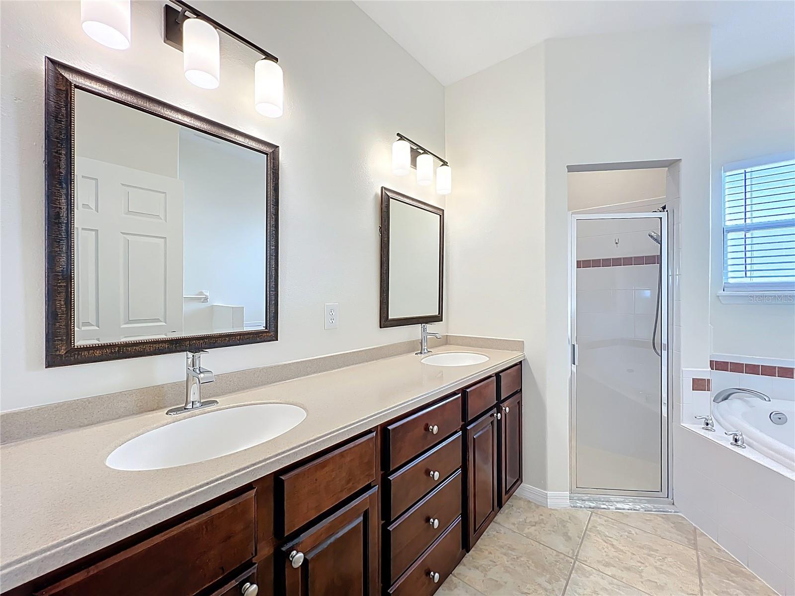 Image 41 of 82 For 10817 Masters Drive