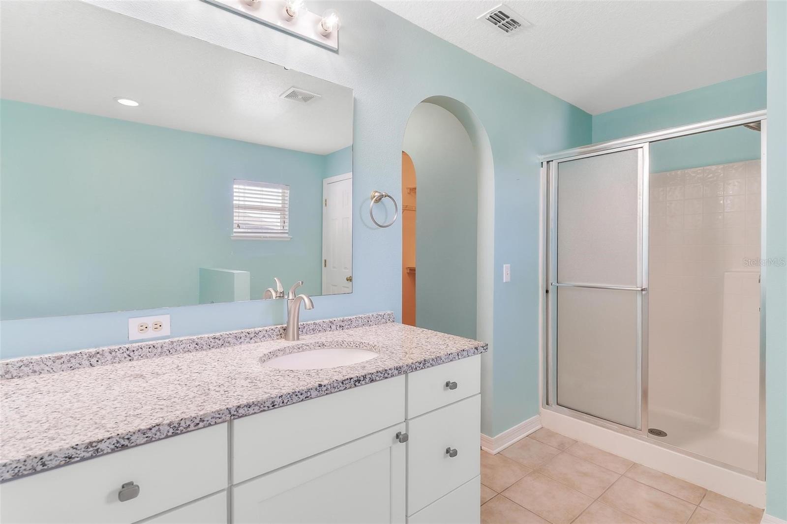 Image 20 of 45 For 802 Deer Glen Court