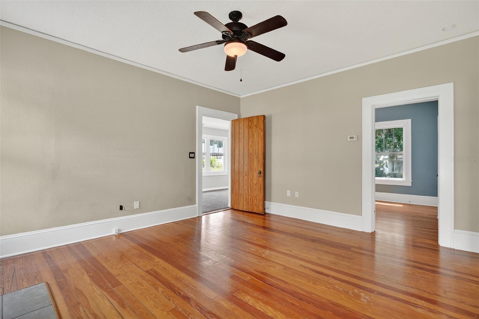 Image 13 of 31 For 74 Lakeside Avenue