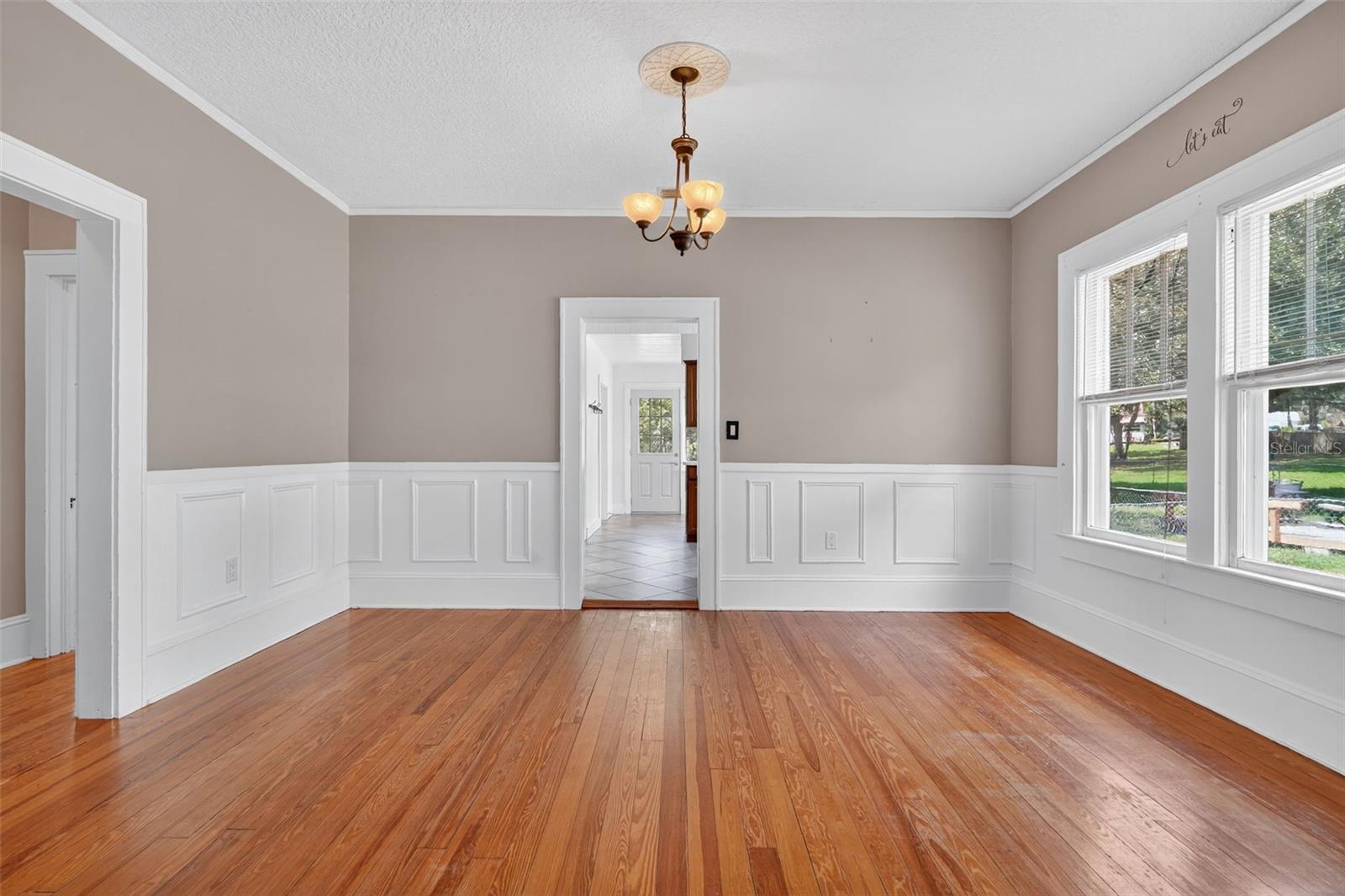 Image 14 of 31 For 74 Lakeside Avenue