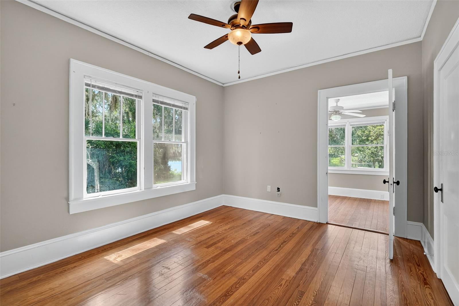 Image 22 of 31 For 74 Lakeside Avenue