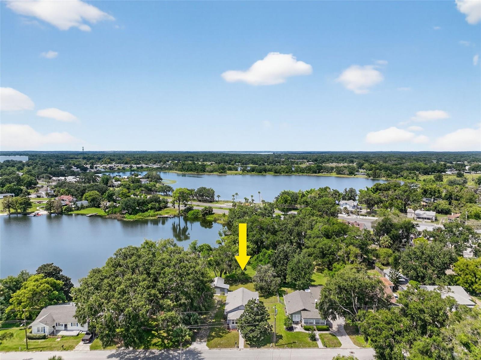 Image 4 of 31 For 74 Lakeside Avenue
